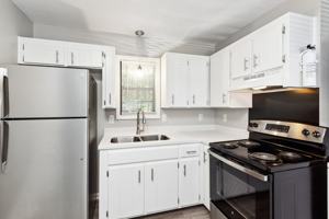 featured image of 103 Hart Ln