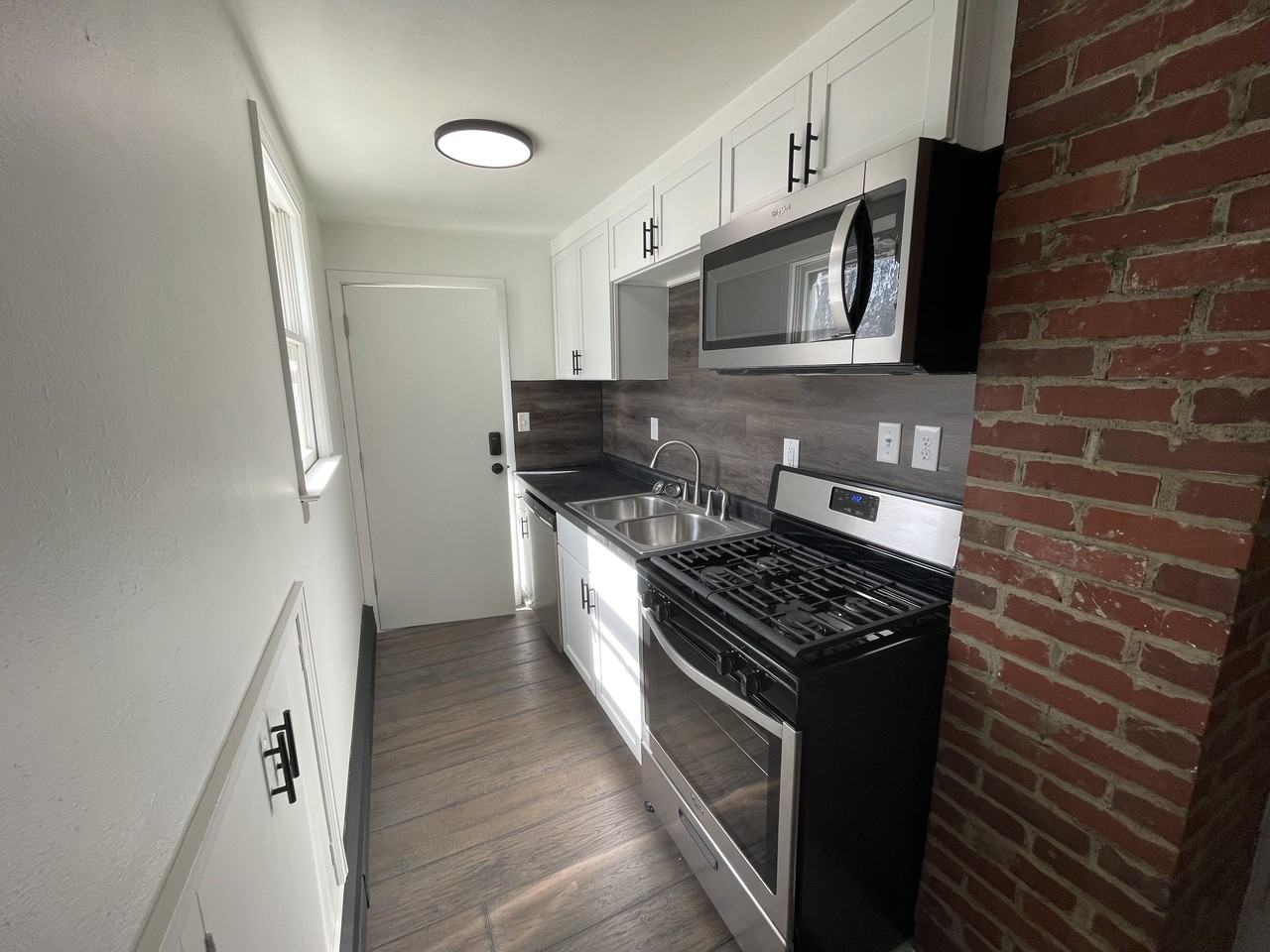 1120 23rd Street #E - Photo 6 of 15