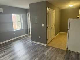 4924 Nash St NE - Photo 1 of 1