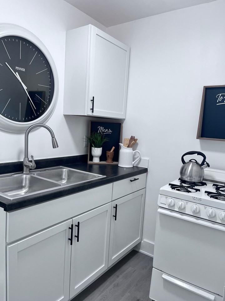 1082 21st Street #103 - Photo 3 of 16