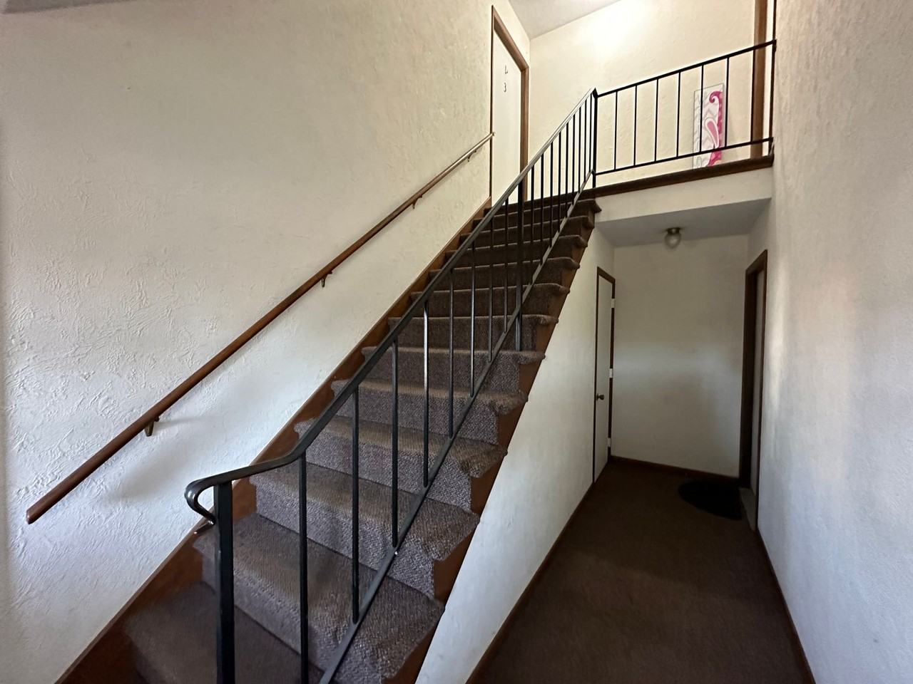 Herbert St 120 E - Photo 2 of 28