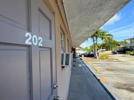 featured image of 4611 S Congress Ave