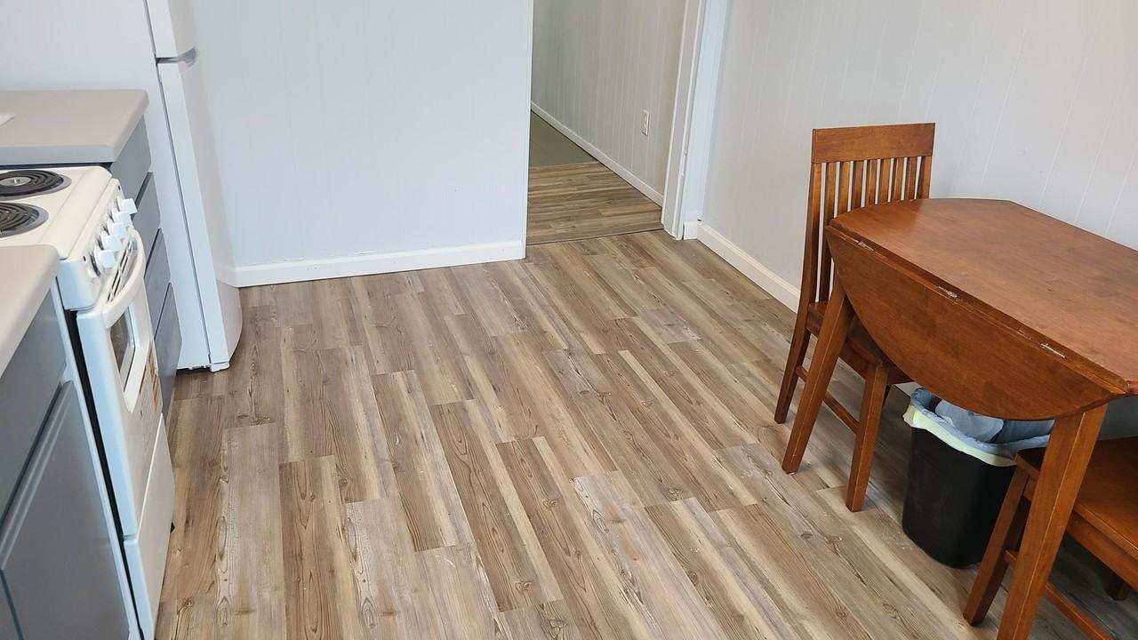 Mineral Point Rentals - Photo 3 of 10