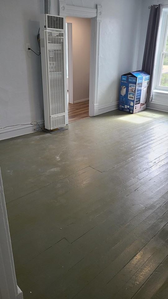 Mineral Point Rentals - Photo 4 of 10