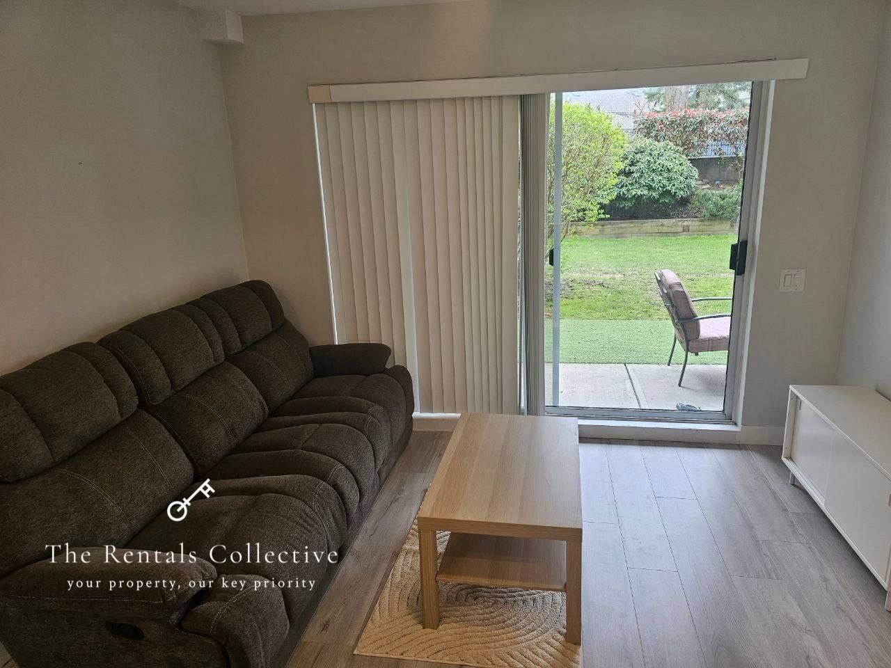 21965 49 Avenue - Photo 3 of 10