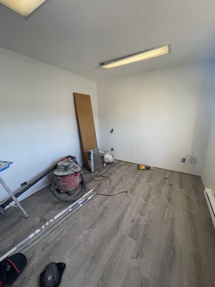 510 North State Street - Photo 3 of 24