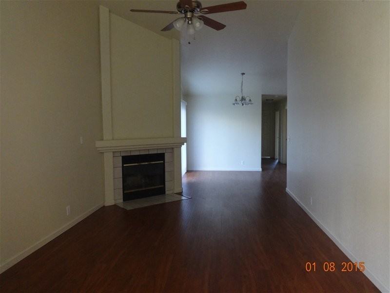954 Crisp Drive - Photo 2 of 9