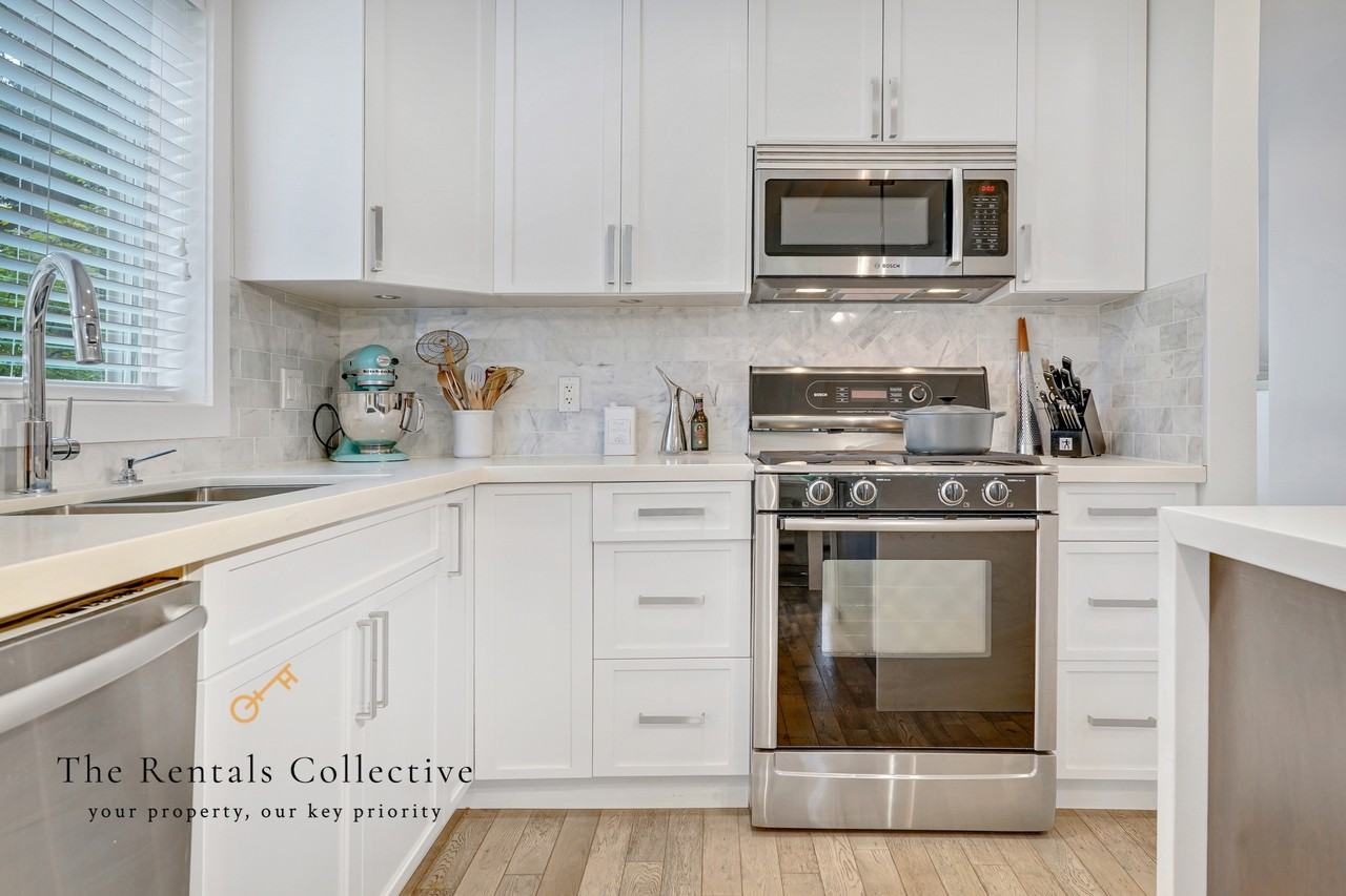 1434 Everall Street - Photo 3 of 27