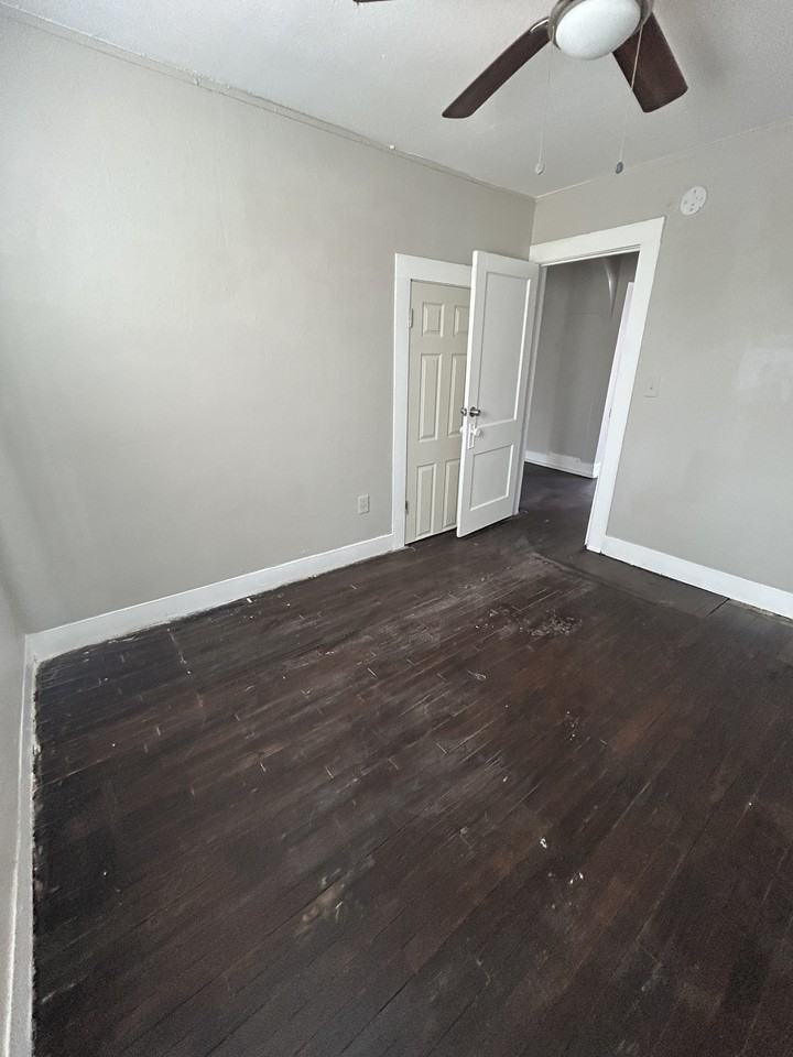 3401 South Van Buren - Photo 3 of 17