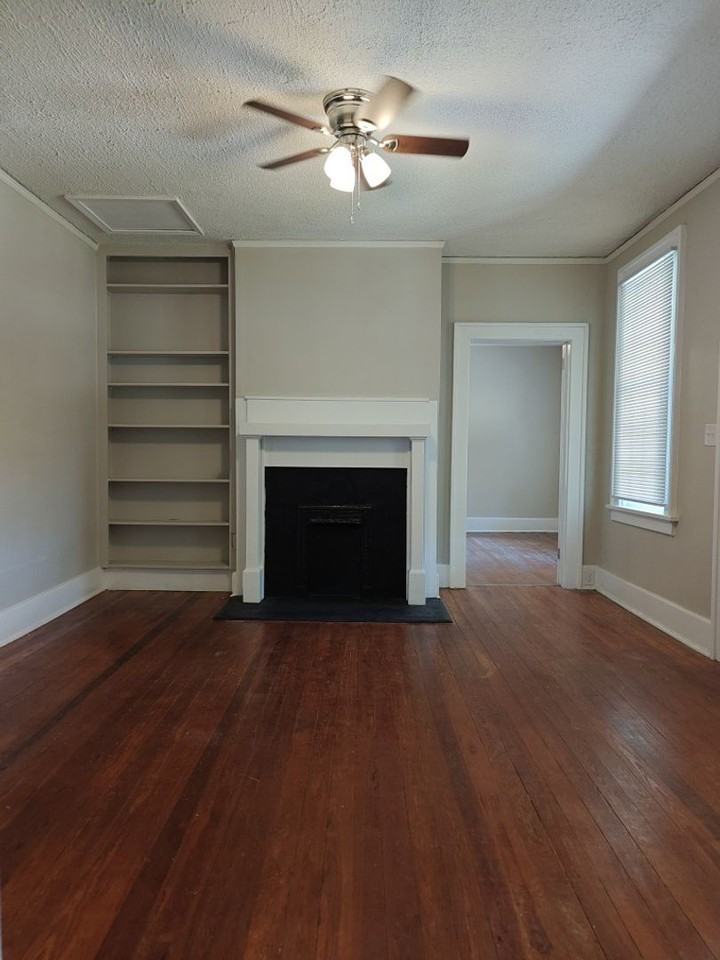 1702 Johns Rd - Photo 3 of 7