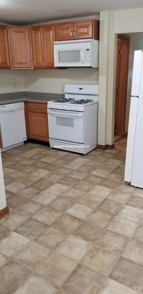 Nichols Ave #A - Photo 2 of 27