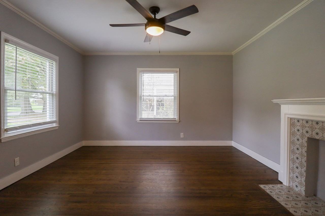 4046 E 23rd St - Photo 5 of 27