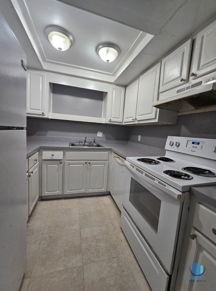 PAULA#7611 - Photo 5 of 29