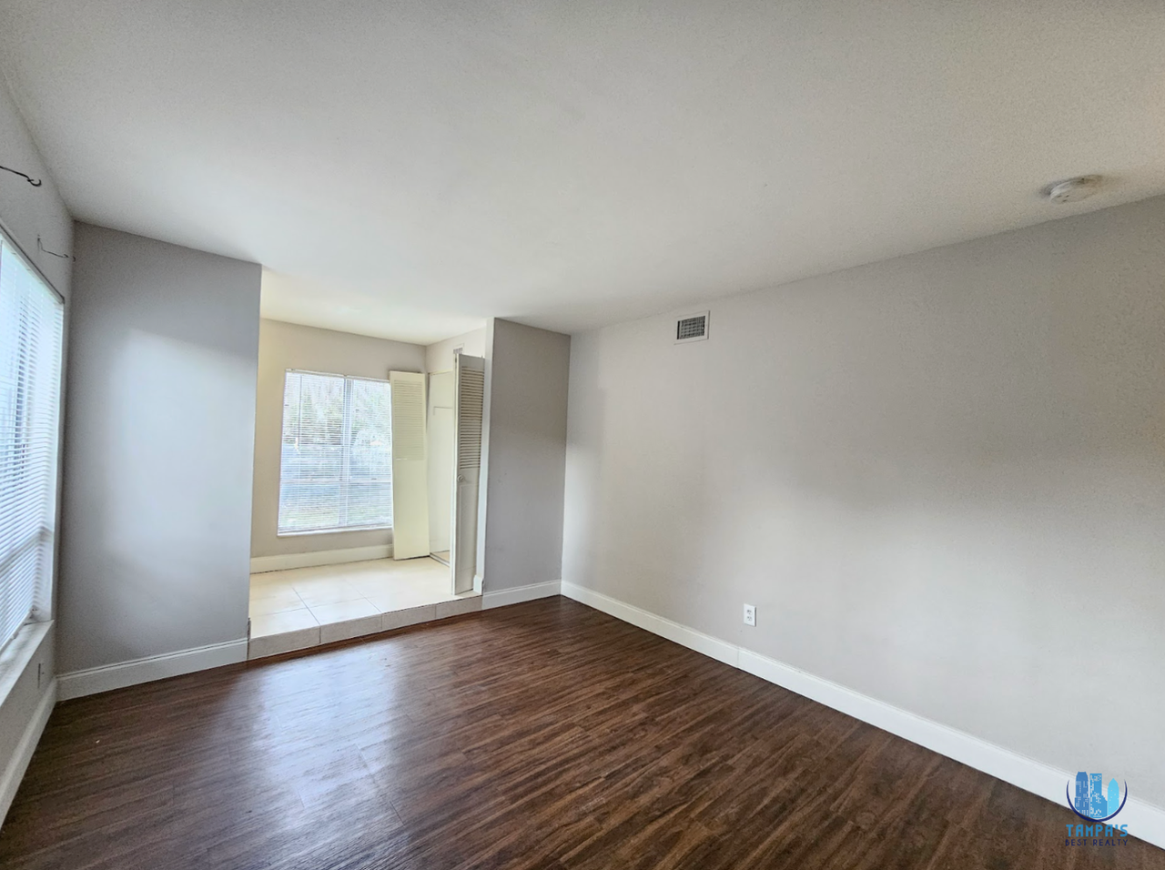 PAULA#7611 - Photo 3 of 29