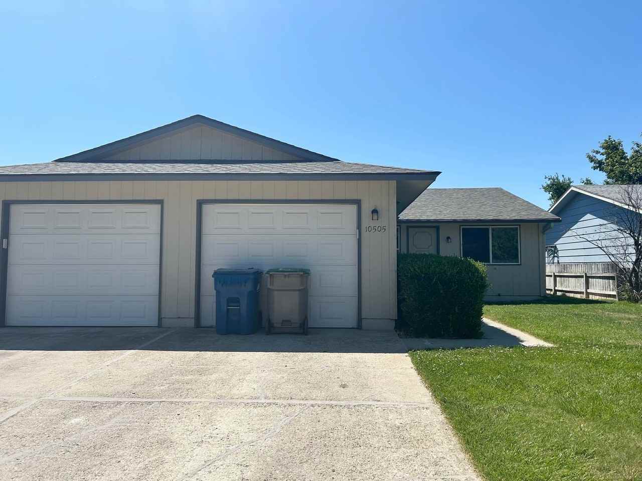 10505 W Ardyce Ct - Photo 2 of 23