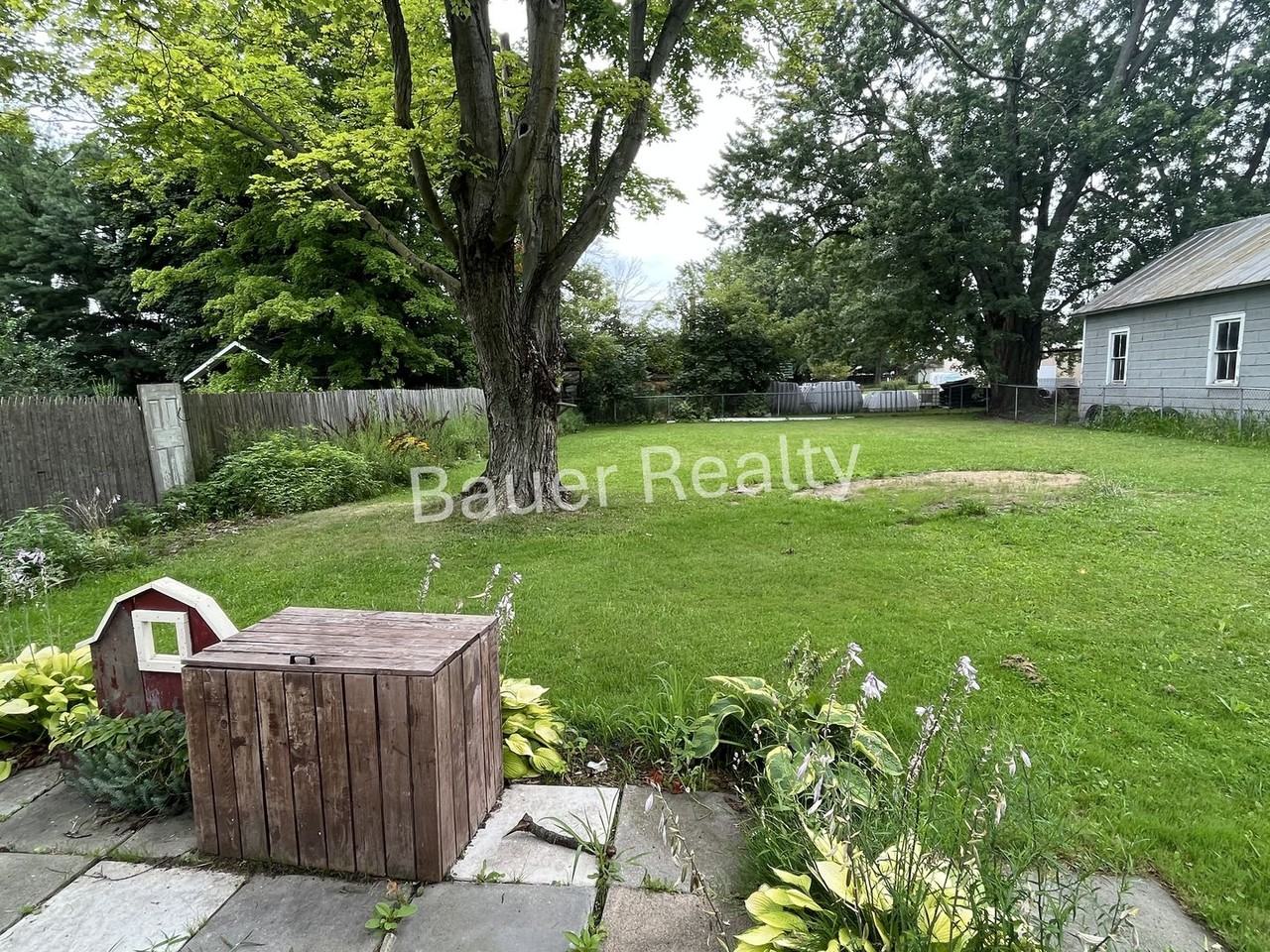 56 E Main St - Photo 4 of 22