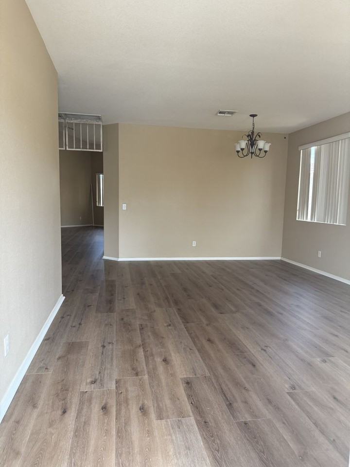 10316 E Jan Ave - Photo 2 of 18