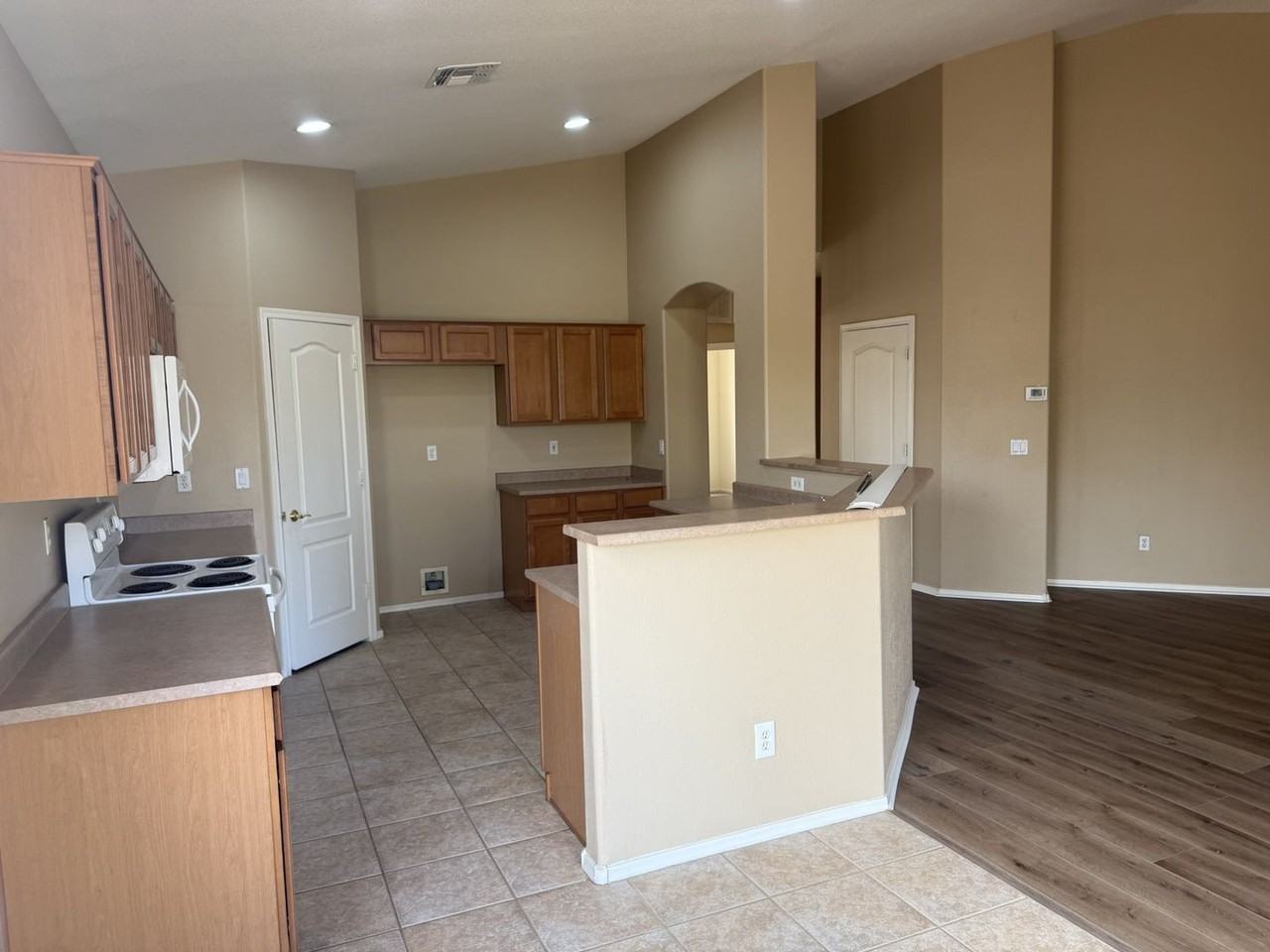 10316 E Jan Ave - Photo 6 of 18