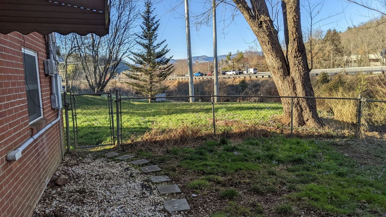 61 S Country Club Dr #A - Photo 6 of 22