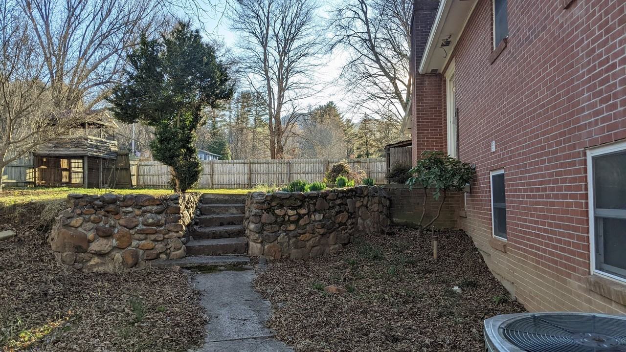 61 S Country Club Dr #A - Photo 7 of 22