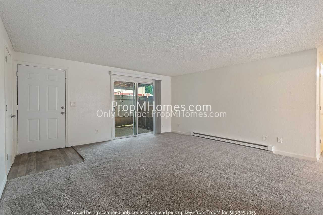 3283 Sw 126th Ave - Photo 2 of 18