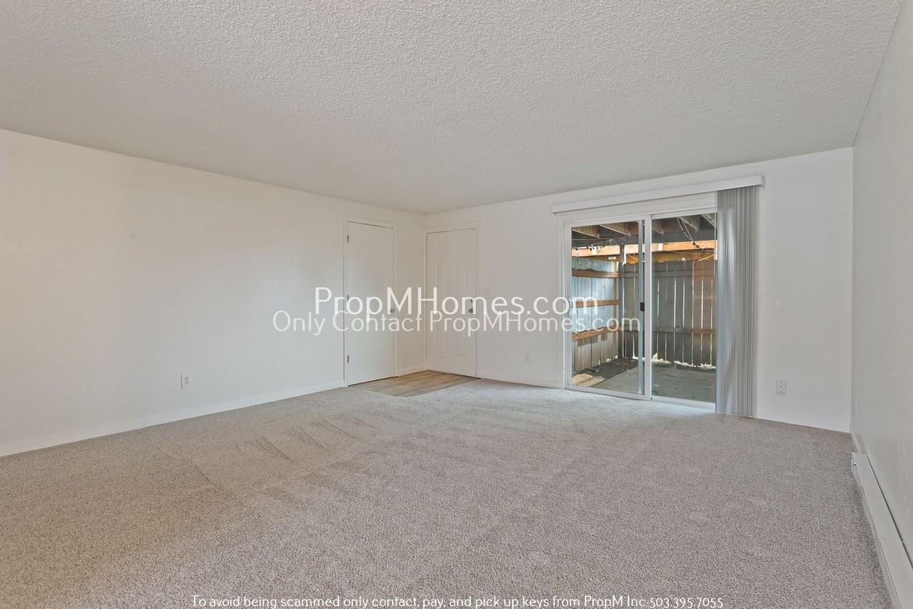 3283 Sw 126th Ave - Photo 3 of 18