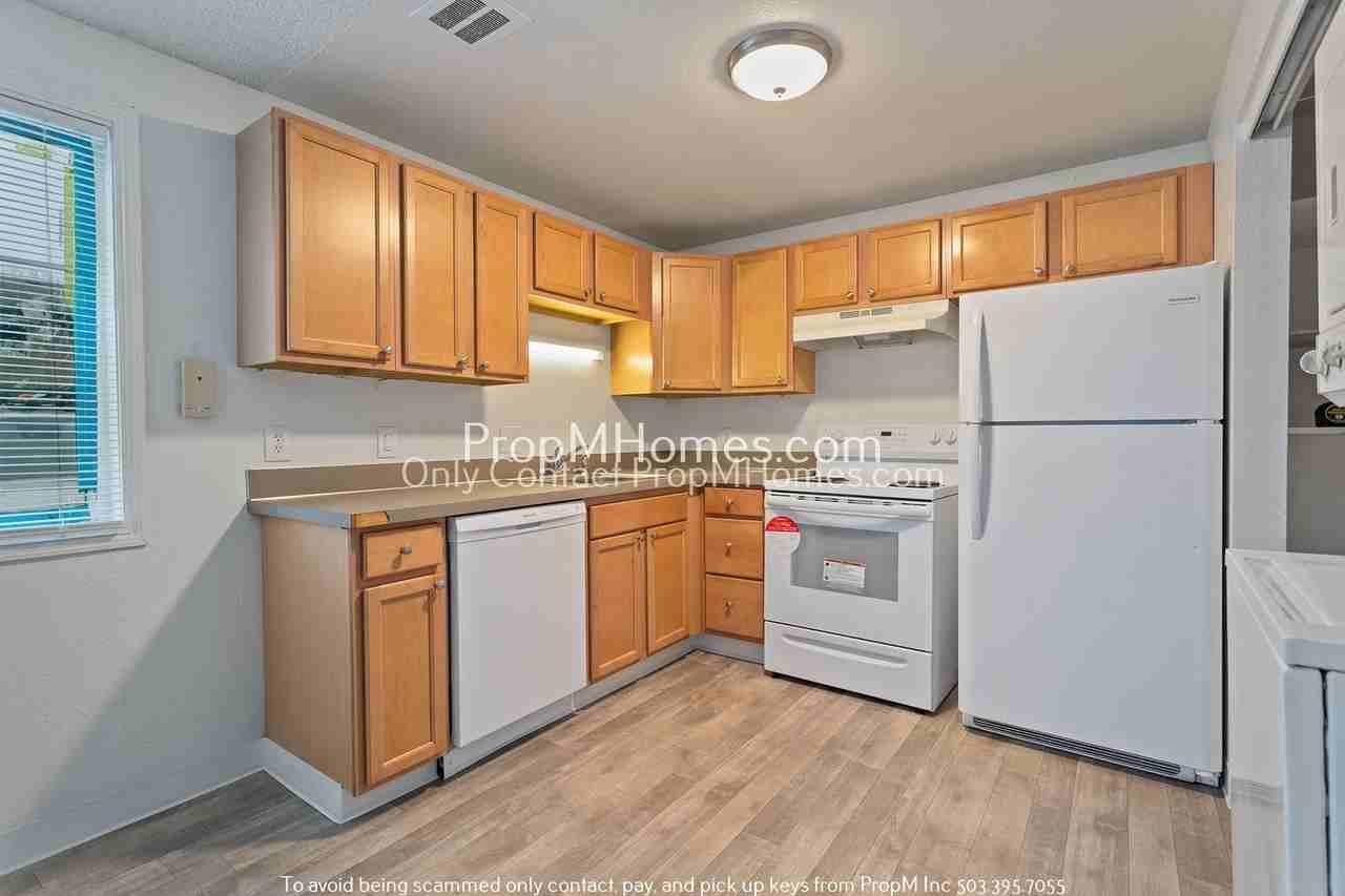 3283 Sw 126th Ave - Photo 6 of 18