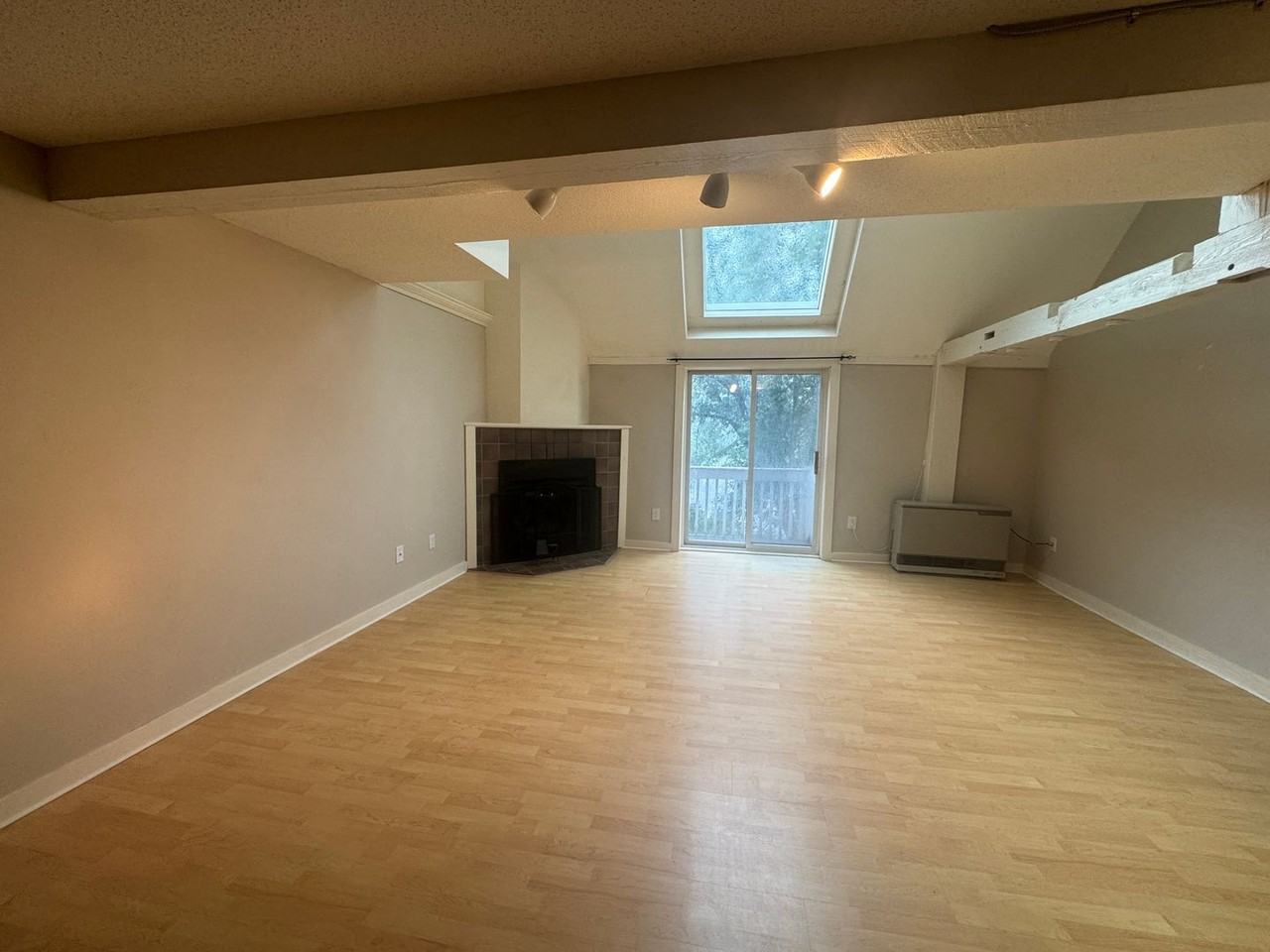 1856 Quechee Main St - Photo 5 of 18
