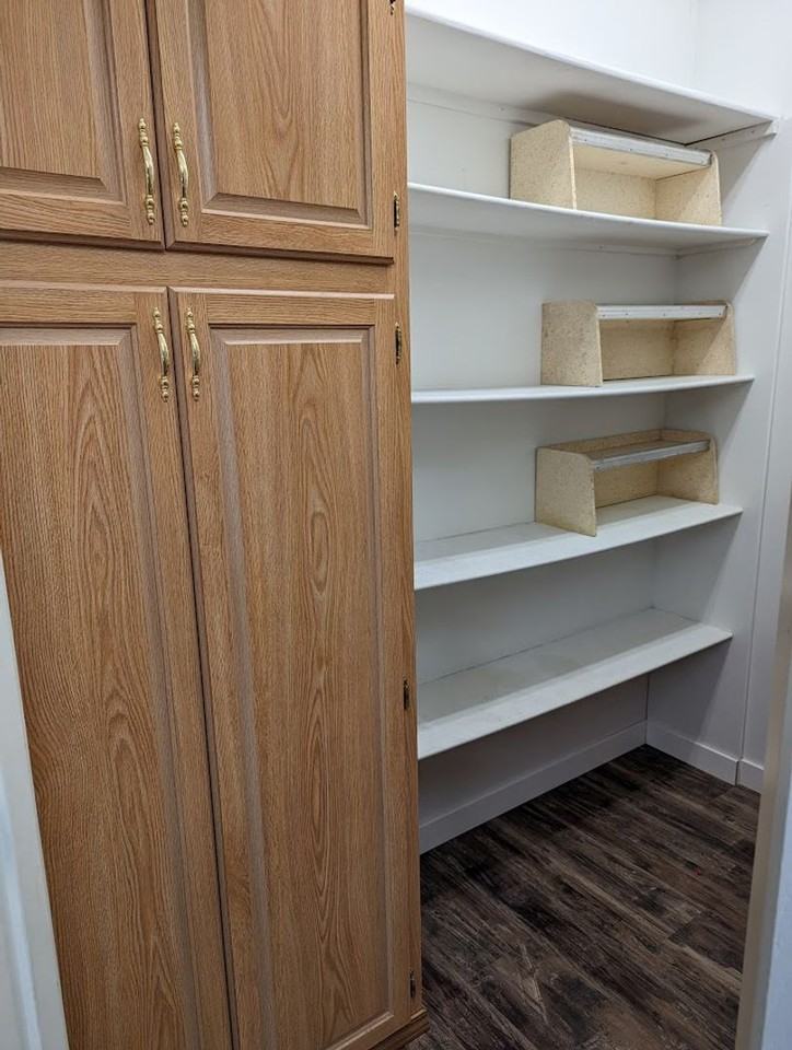 1622 Hemlock Ave - Photo 2 of 16