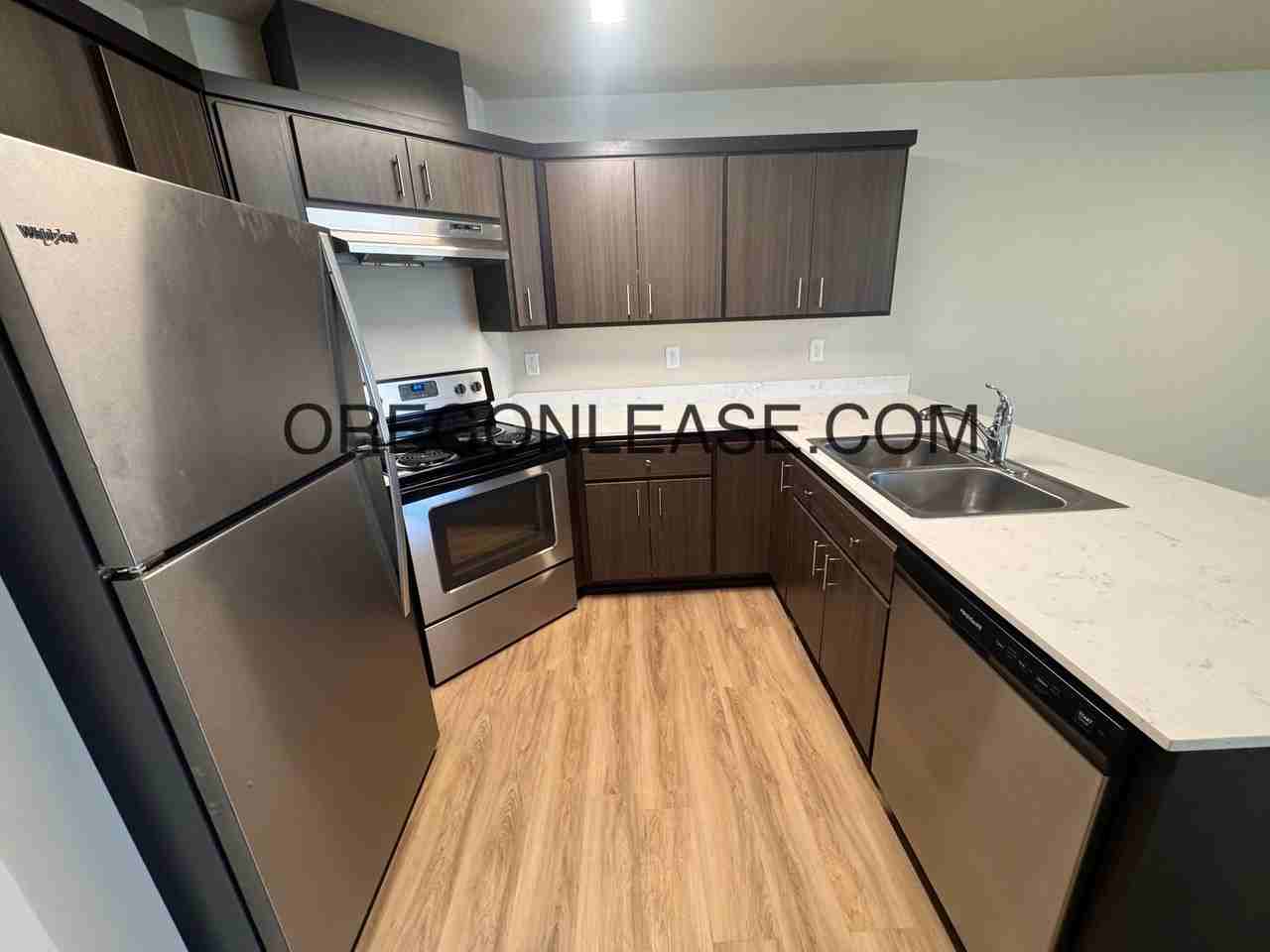 1100 Q St - Photo 4 of 24