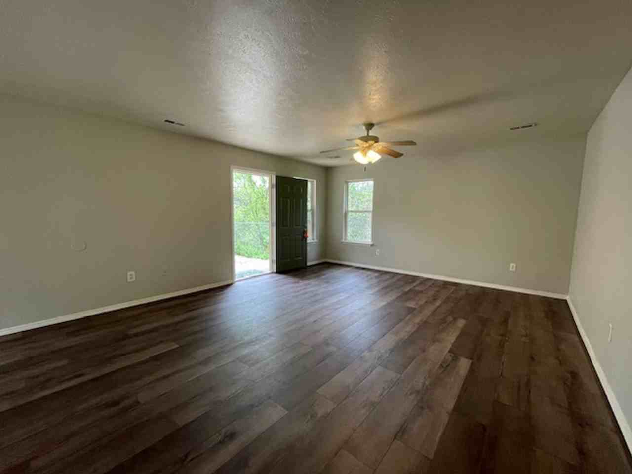 1009 Nathan Rd - Photo 3 of 26