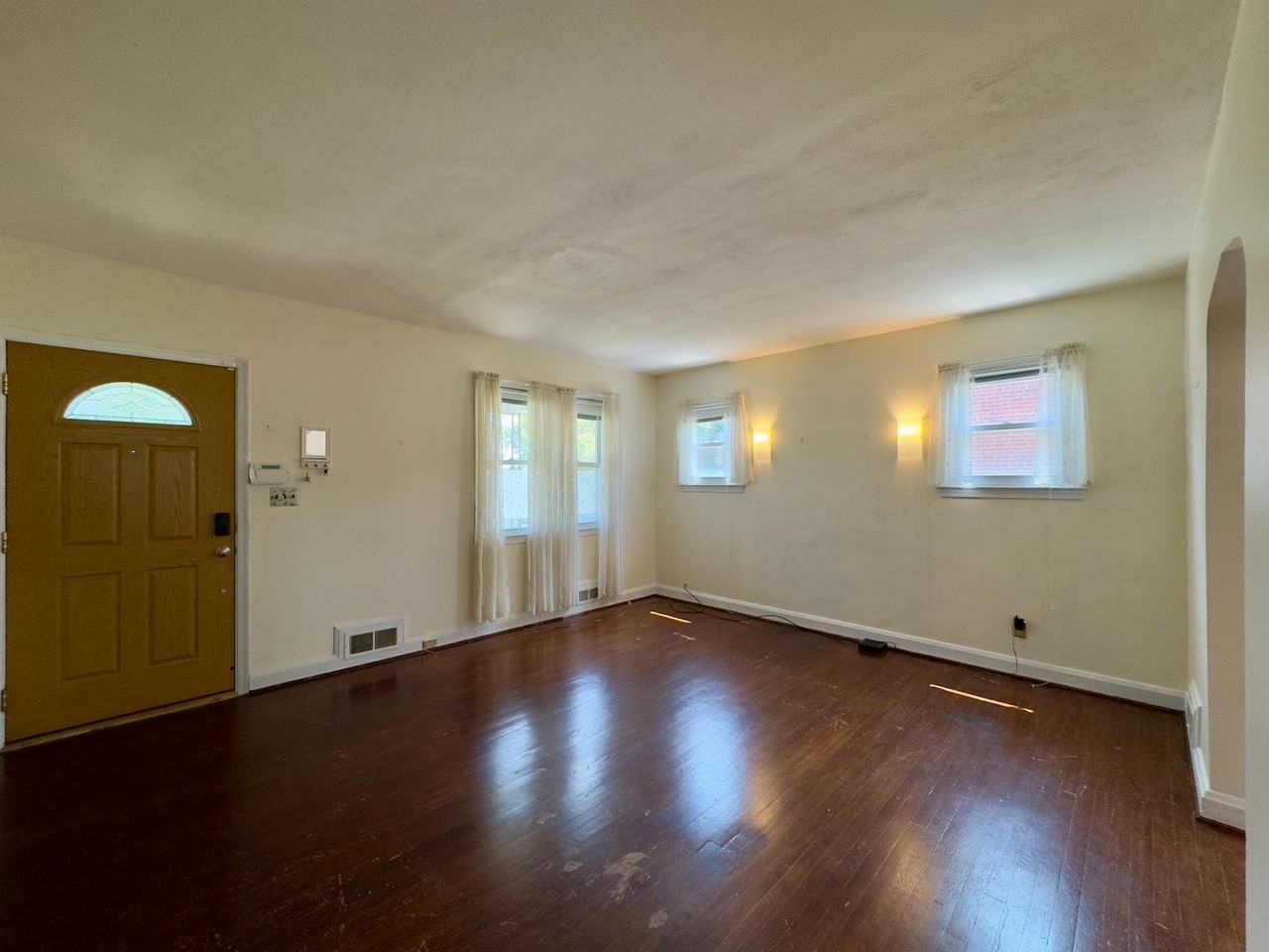 3609 Woodlea Avenue - Photo 2 of 22