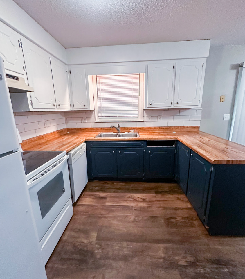 918 Georgetown St - Photo 5 of 10