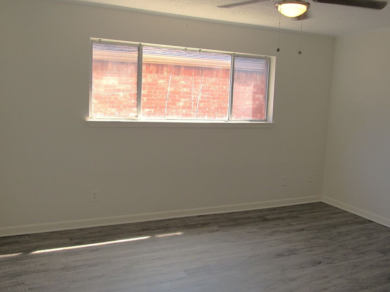 18831 Droitwich Dr - Photo 7 of 21