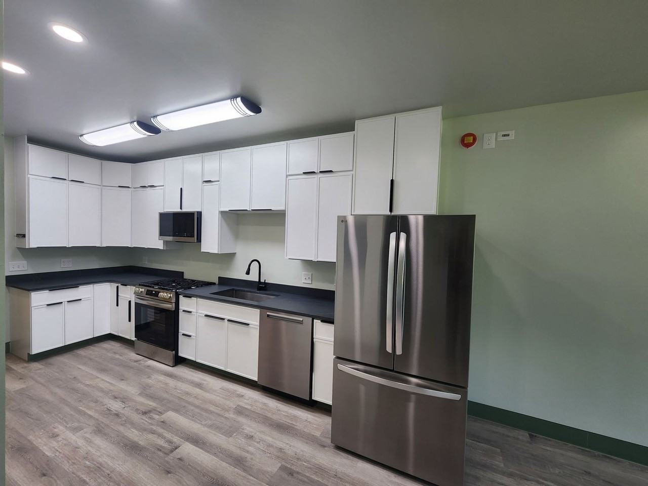 42429 Holt Ranch Ln - Photo 3 of 14