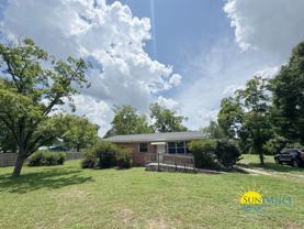 2052 Roberts Dr - Photo 1 of 1