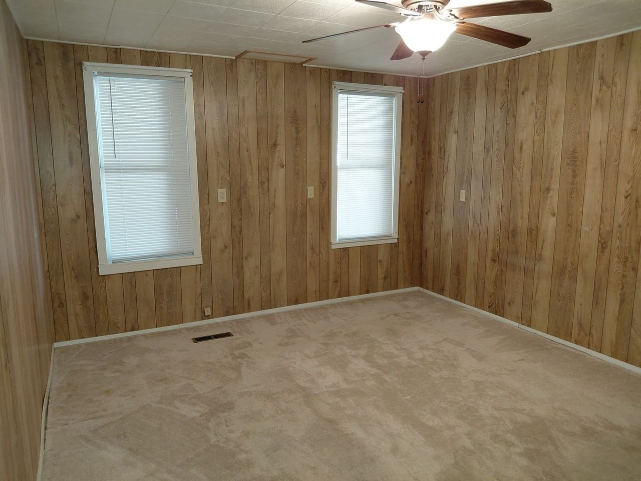 703 N 6th St - Photo 2 of 16