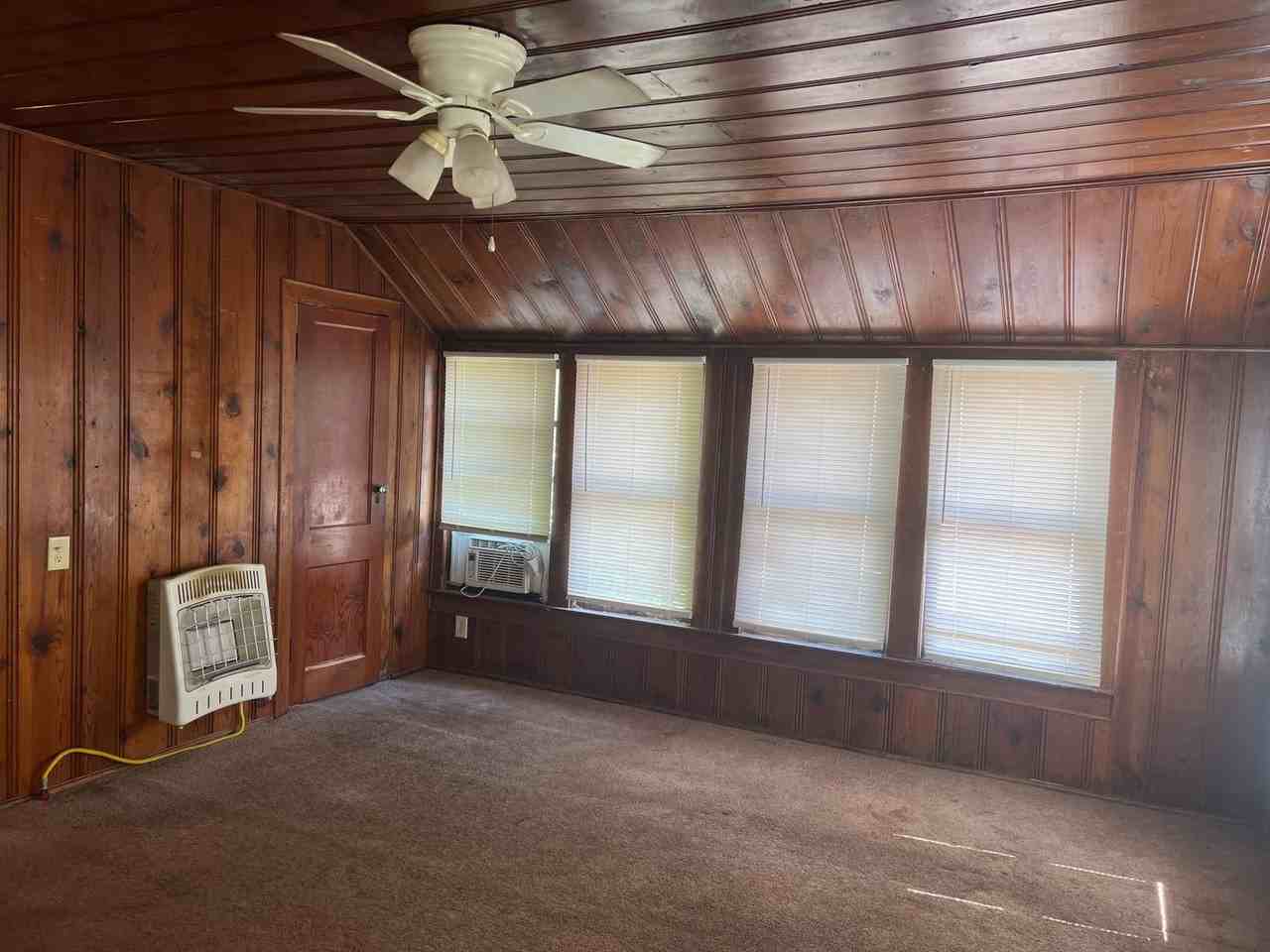 2935 1/2 Nw 20th St - Photo 2 of 7