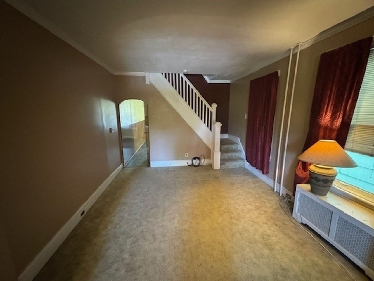 421 N Elizabeth St - Photo 3 of 10