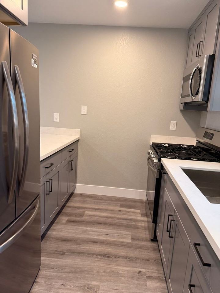 361 S 2nd St - Photo 3 of 11