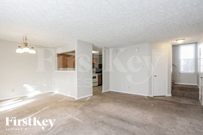 5144 Stanhope Ln - Photo 3 of 15