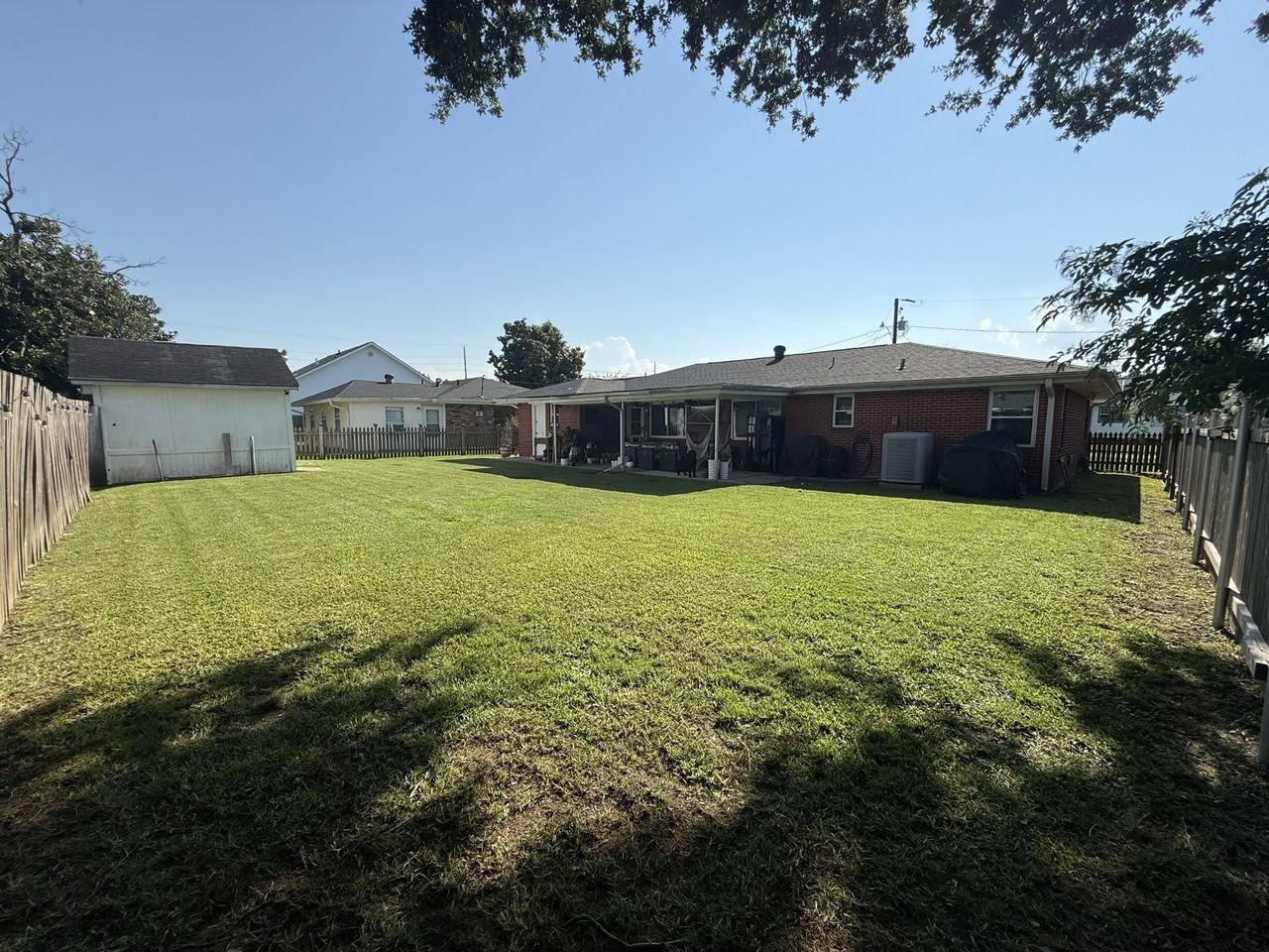 322 Pine St #NA - Photo 3 of 13