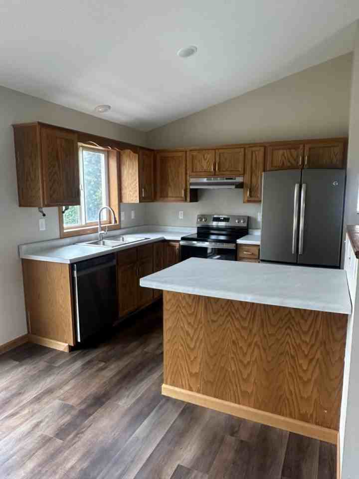 12 6th Ave S #NA - Photo 2 of 8