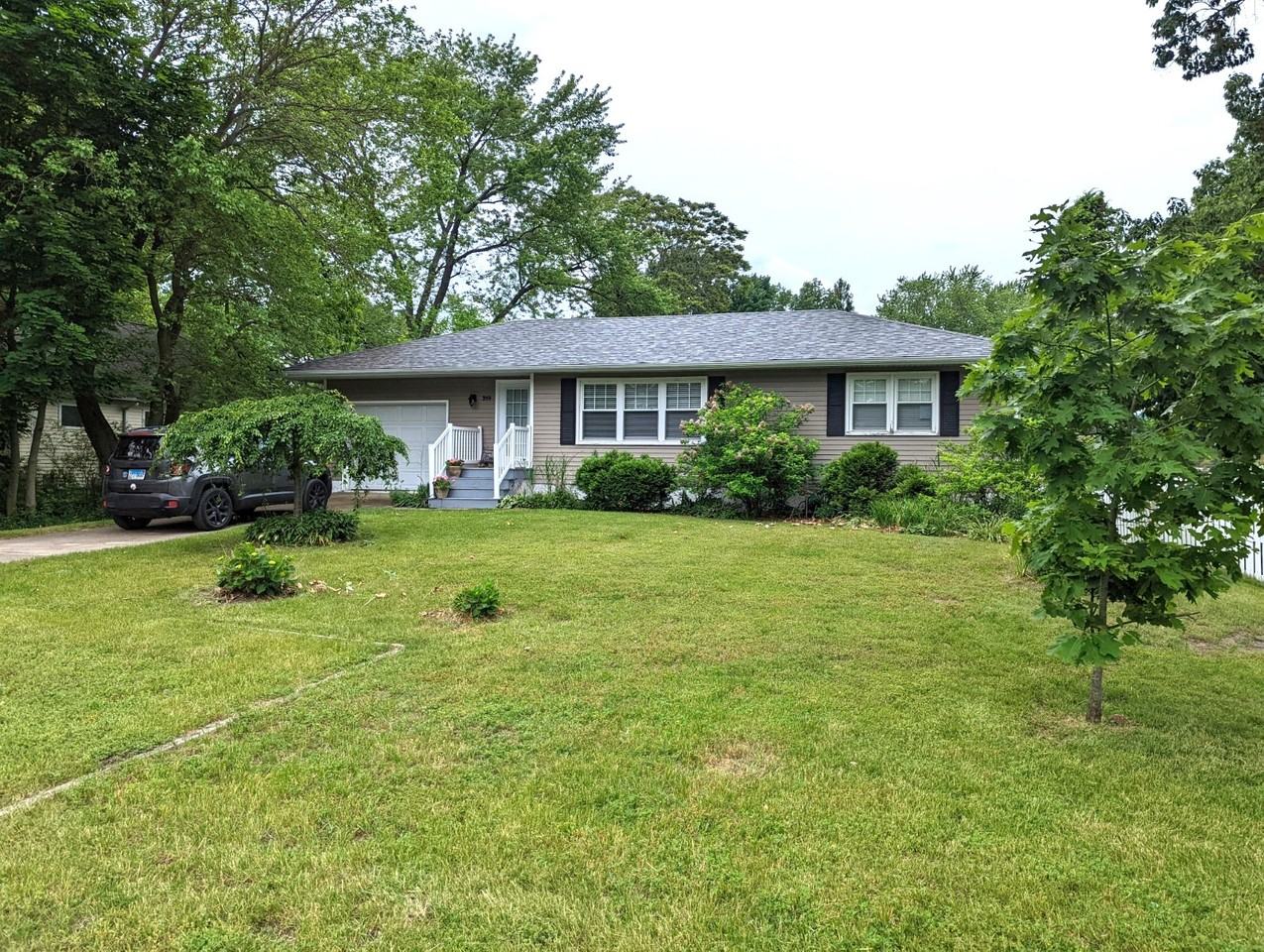 314 S Mayhew St #NA - Photo 2 of 50