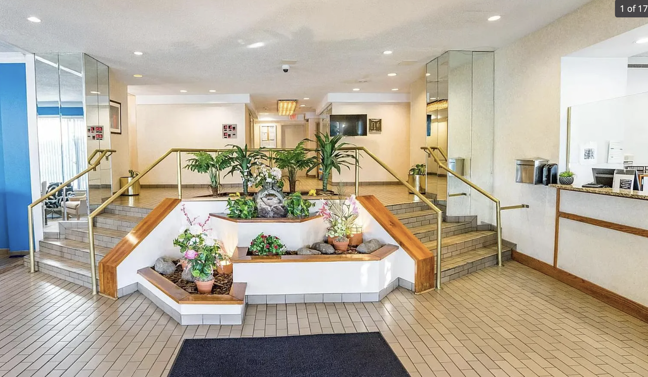 5340 Holmes Run Parkway - Photo 2 of 11