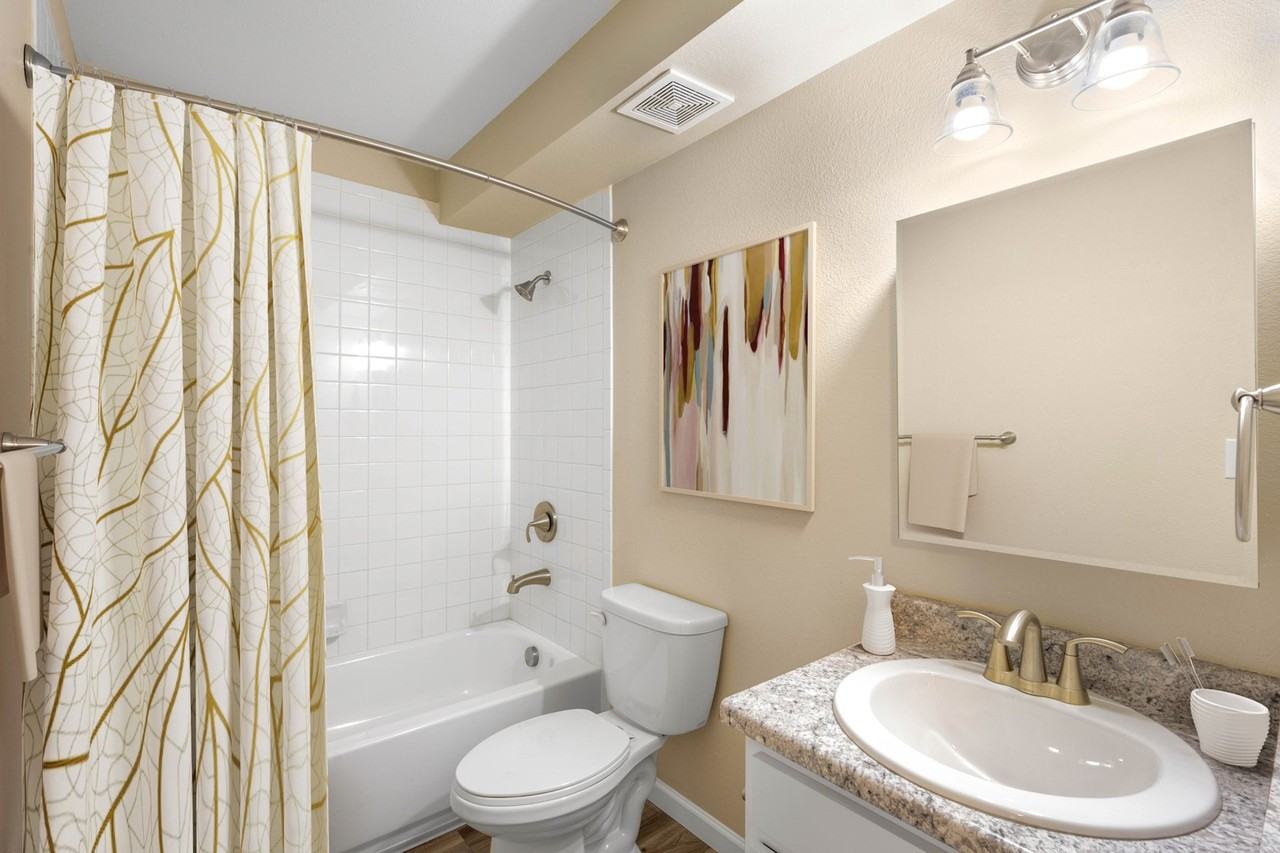 Bella Terra at City Center Apartments - Photo 7 of 24