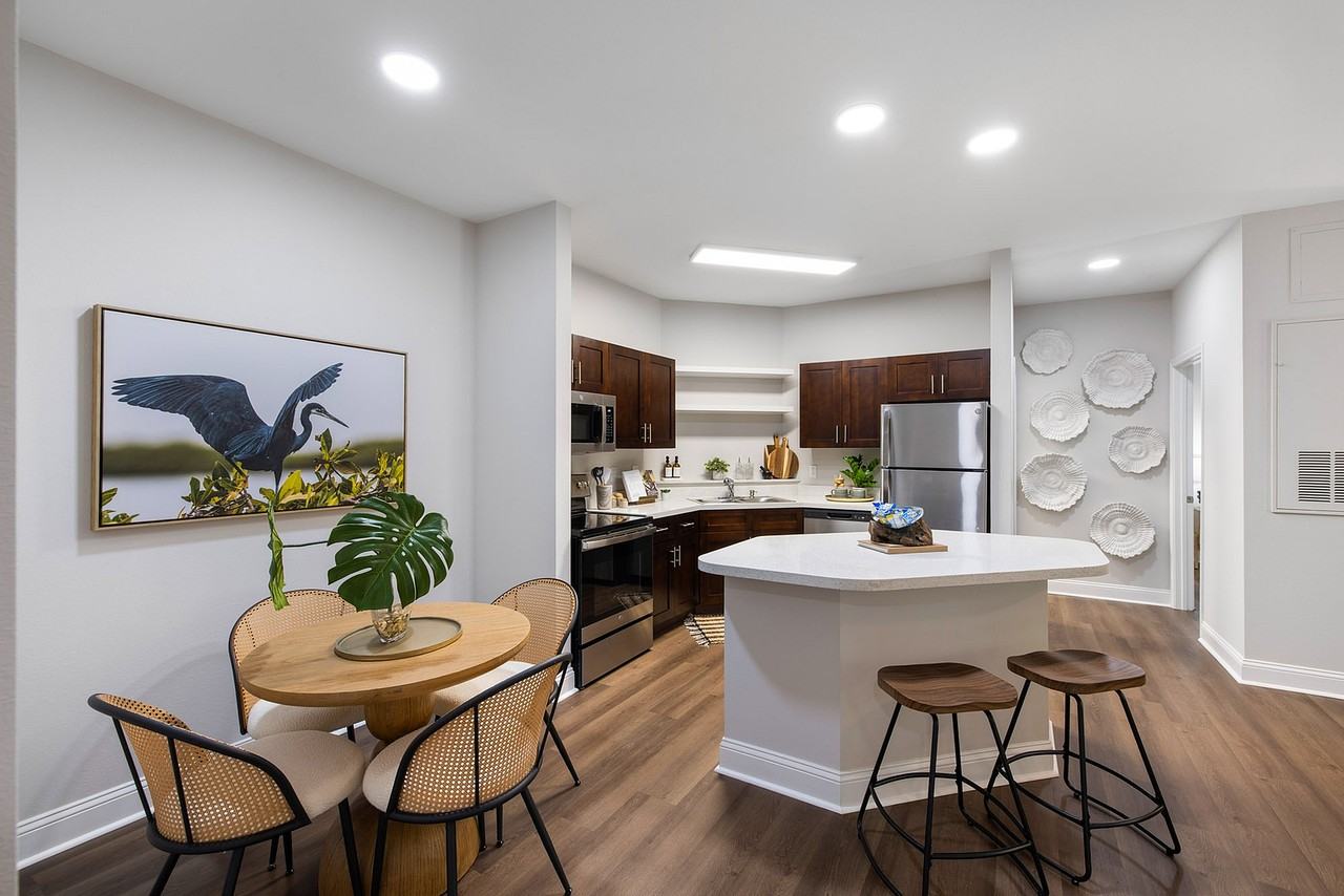 The Apartments at Shade Tree - Photo 3 of 31