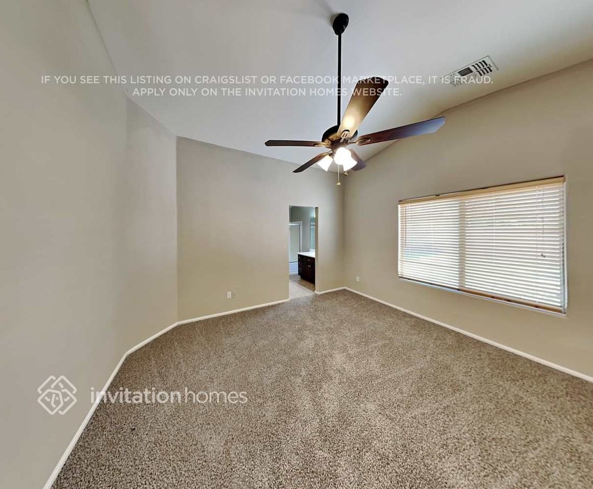 397 E Kelsi Ave - Photo 7 of 18