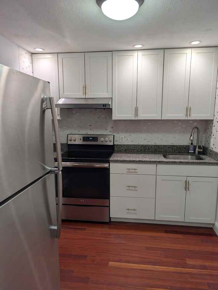 32 Whites Avenue #D75 - Photo 3 of 16
