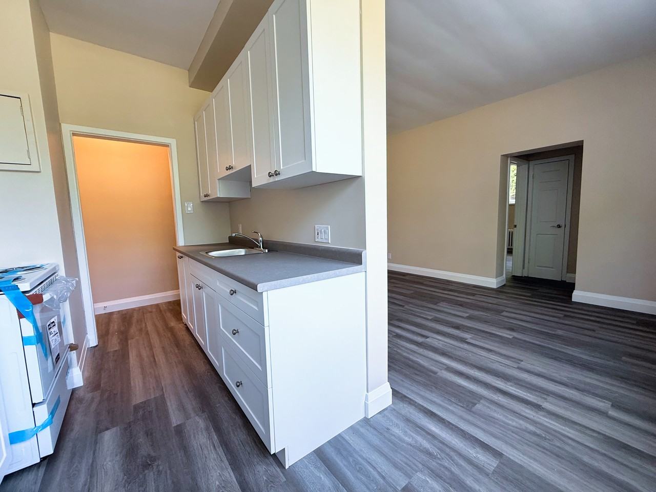 Blake Street Apartments - Photo 3 of 9